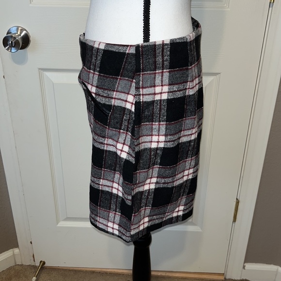 HYFVE Plaid mini skirt - Picture 2 of 6